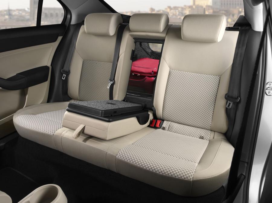  Seat Toledo 2012 года  (фото 7 из 46)